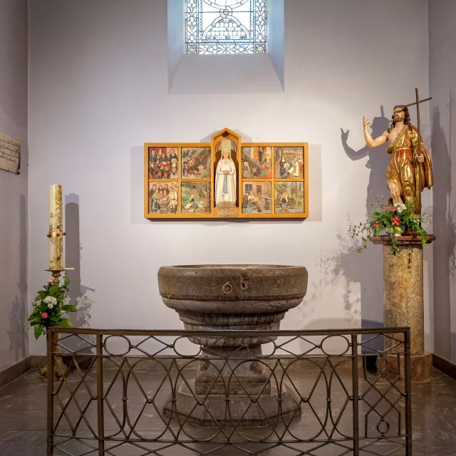 Fonds Baptismaux Eglise Paroissiale 2014 Bd P. Vincent Ot Lourdes