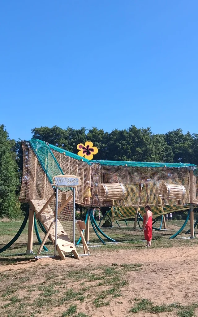 Aire de jeux accrobranche à Bonnétable