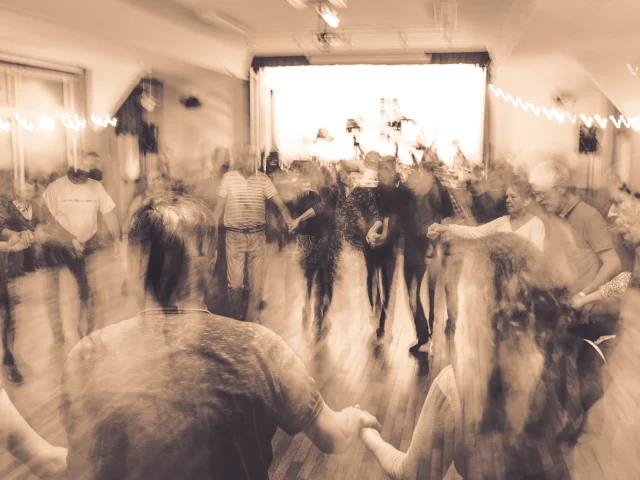 #reportage #communication #documentation #événementiel #photosdeproduits #portraits #booksmannequins #mariage