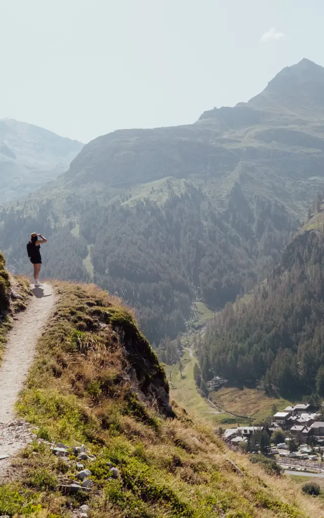 Randonnee Sur Le Sentier Des Balcons 24933 Val D Isere Tourisme Elisa Vercueil