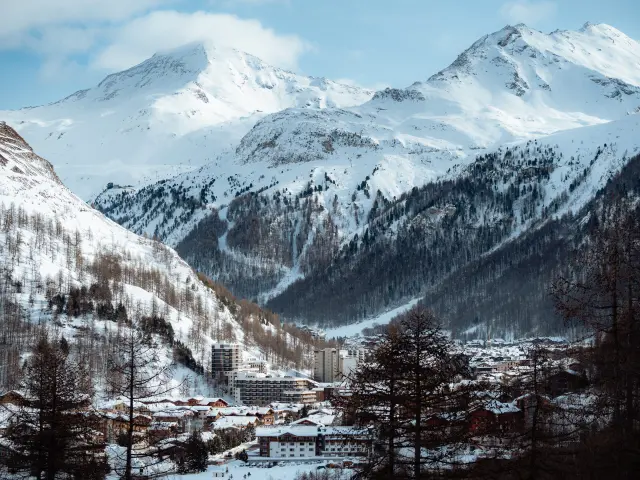 Vue Aerienne Du Village En Hiver 26462 Val D Isere Tourisme Yann Allegre 1