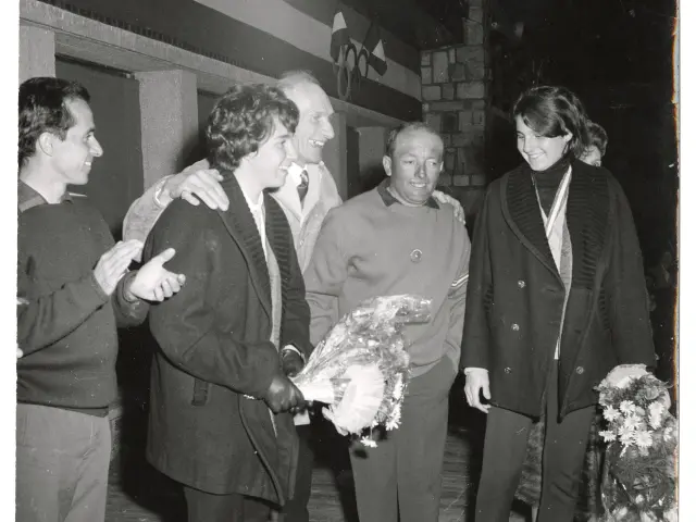 Christine et Marielle Goitschel aux côtés de François Bonlieu et Firmin Mattis, ancine