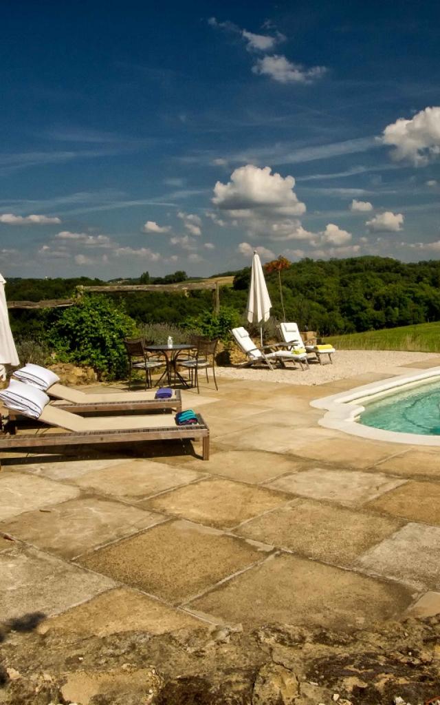 06c-bel-endroit-chambre-dhotes-pool-03.jpg