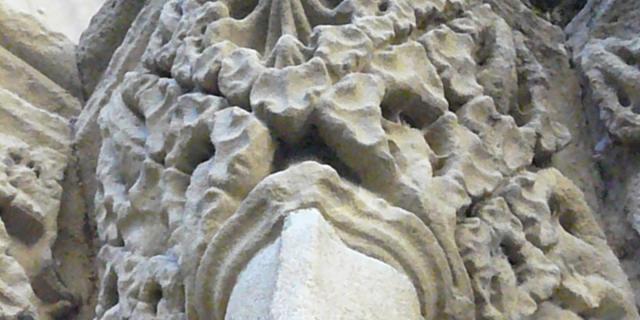marciac-eglise-pilier-michel-carossio.jpg