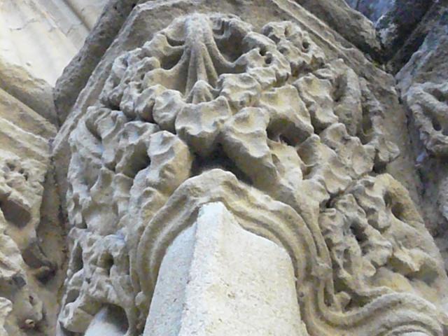 marciac-eglise-pilier-michel-carossio.jpg