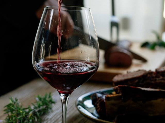 Rempir Verre Vin Rouge © Lefteris Kallergis Sur Unsplash
