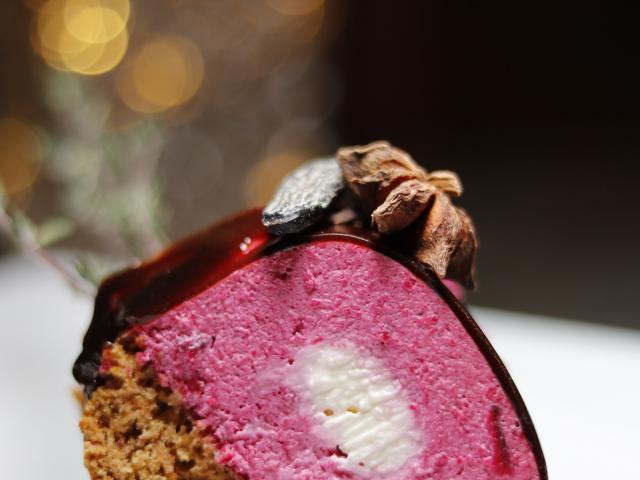 Restaurant à Mascaras Dessert Rose © Betty Beef