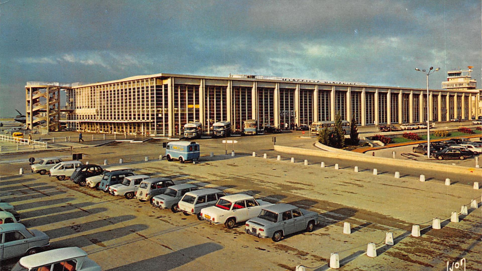 L’aéroport MarseilleMarignane (19461979) Office de Tourisme de