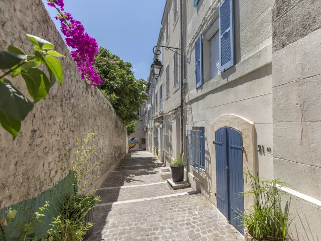 Passage et ruelles dans le quartier du Panier à Marseille