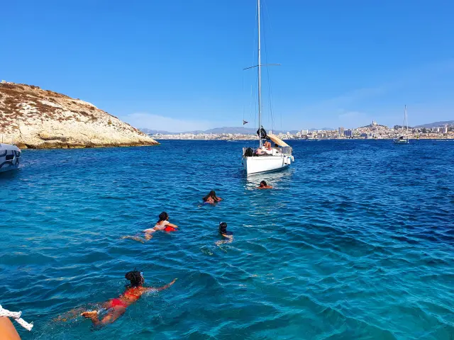 Balade et baignade dans les îles du Frioul