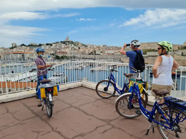 Balade en vélo avec Fada Bike- Esplanade St Laurent à Marseille
