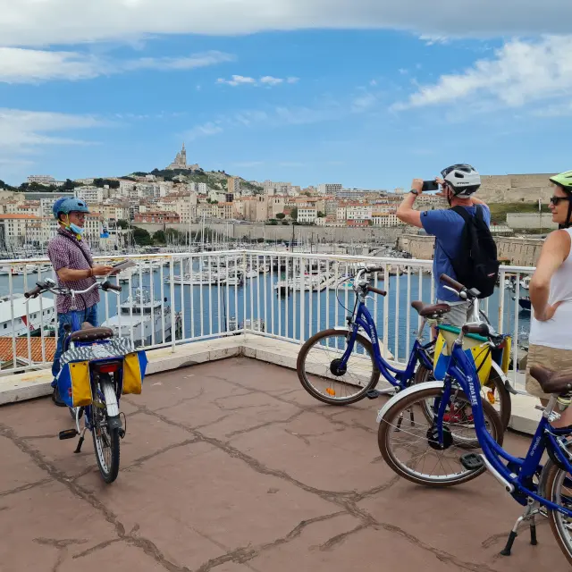 Balade en vélo avec Fada Bike- Esplanade St Laurent à Marseille