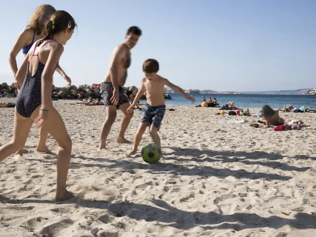 plages-en-famillelamyotcm.jpg