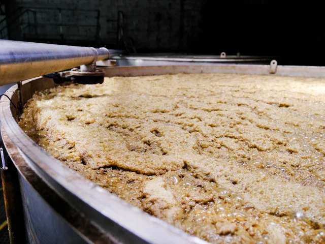 Cuve de fermentation Rhum Distillerie La Favorite Lamentin Martinique