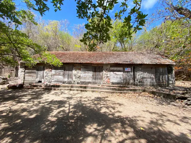 Ilet Chancel Ruines Maison Robert Martinique