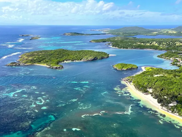 Ilet et plage de Cap Chevalier Sainte-Anne Martinique