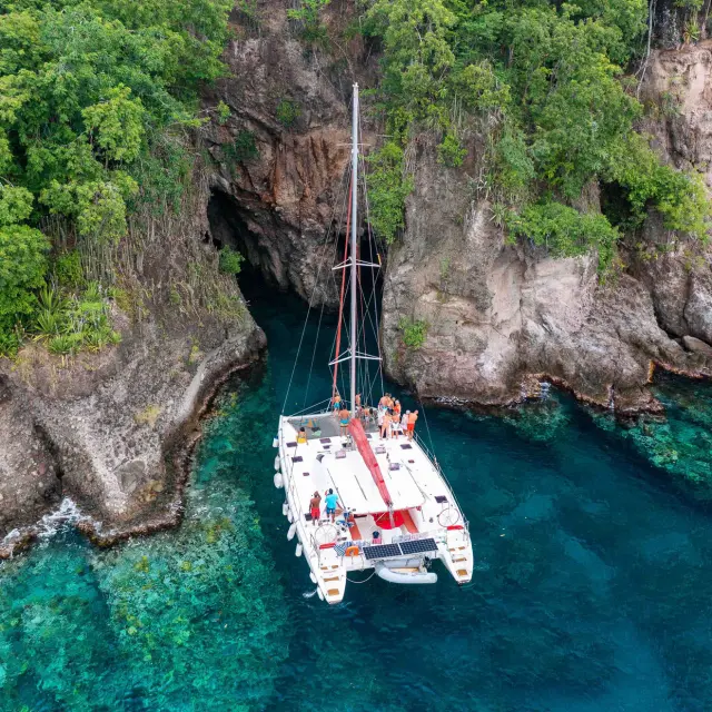 Bat cave Catamaran Kokoumdo Trois-îlets Martinique