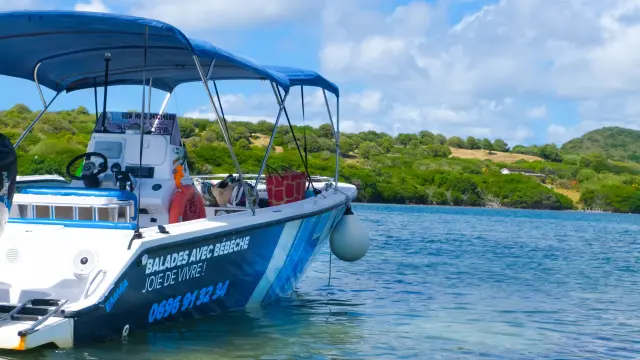 Bateau Bébêche Sainte-Anne Martinique