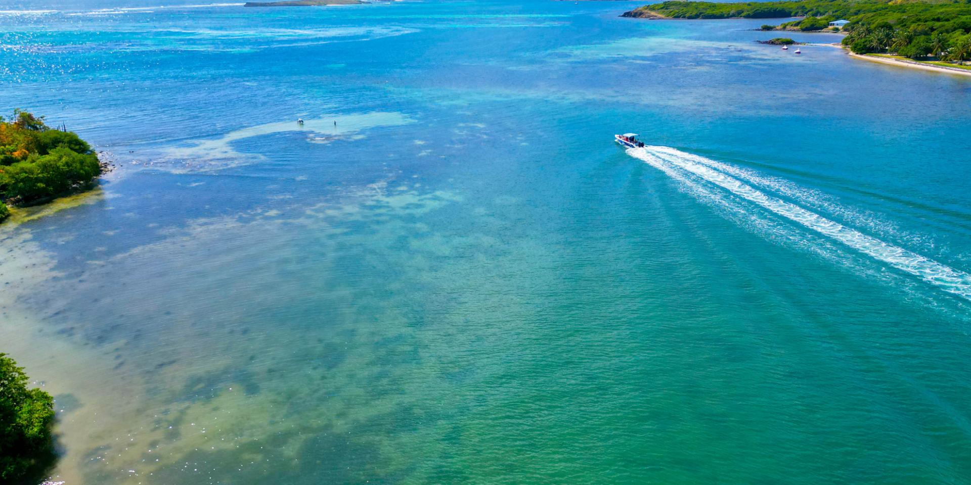 Bebeche Bay ilet Chevalier Sainte-Anne Martinique