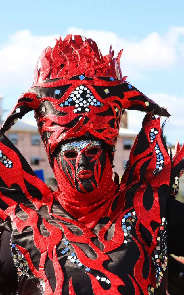 Diable rouge Carnaval Fort-de-France Martinique