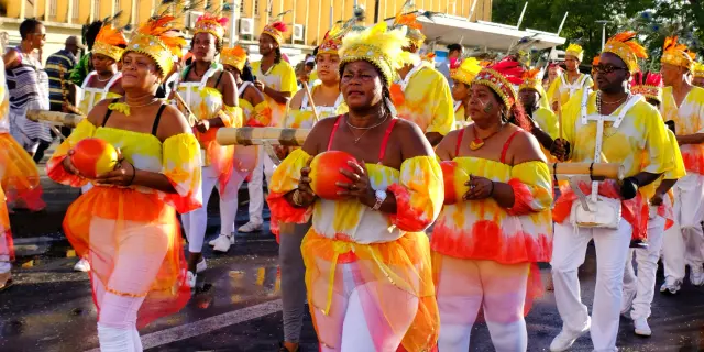 Groupe à pied Carnaval Fort-de-France Martinique