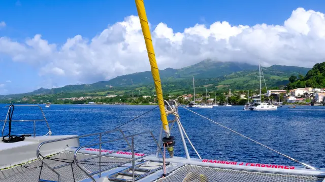 bateau-montagnepelé-soleymambo-katamambo-pontondesaintpierre-martinique