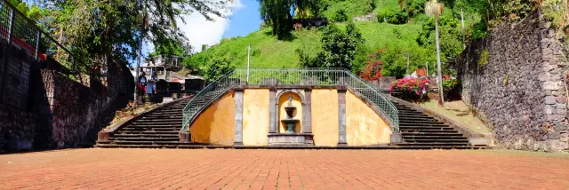 ancientheatre-saintpierre-martinique