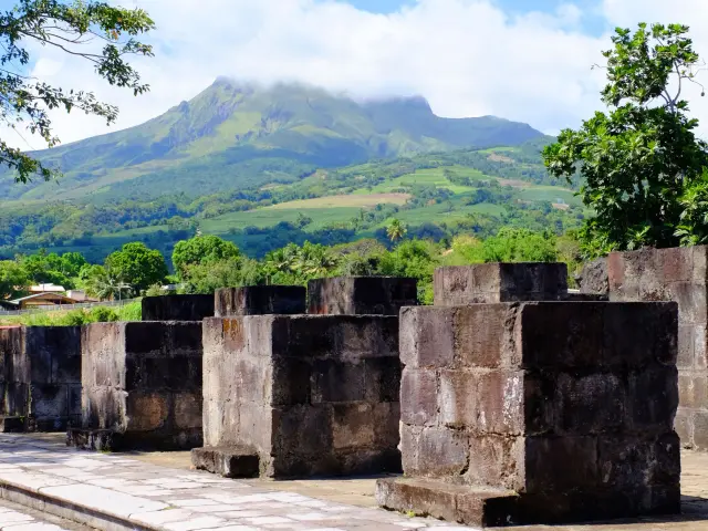 Ancien théâtre Ruine Saint-Pierre Martinique
