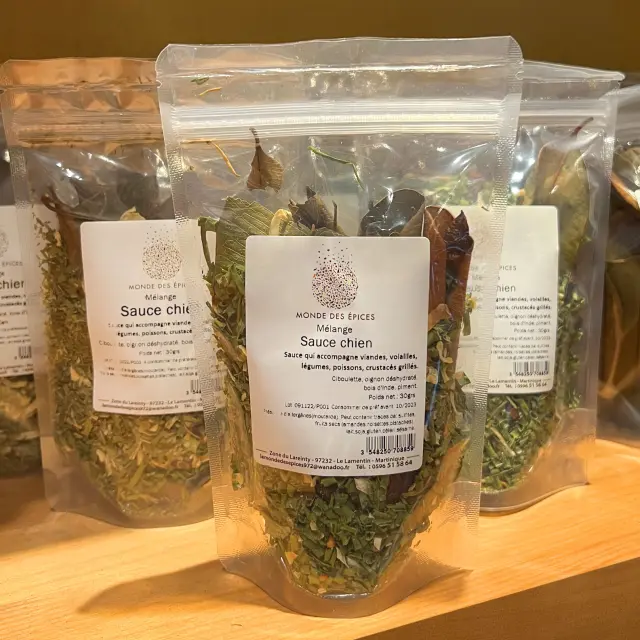 spice-mixture-lamentin-martinique