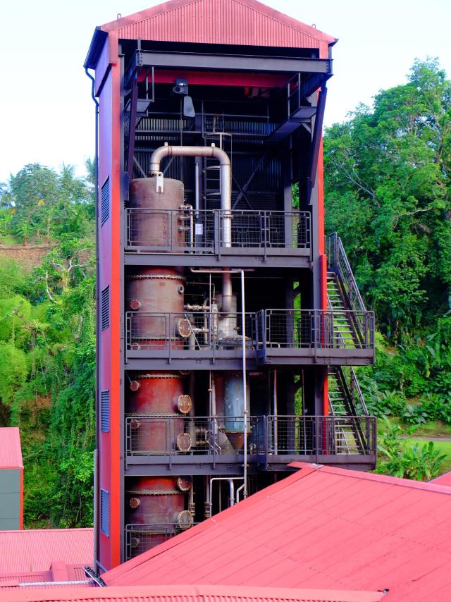 Colonne à distiller Rhum Distillerie JM Macouba Martinique