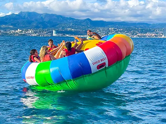 Bouée tractée Toupie Cocofly Trois-îlets Martinique