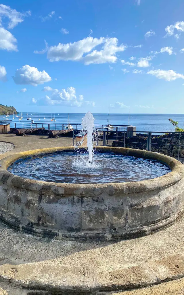 Fontaine Mémorial de la catastrophe de 1902 Musée Frank A.Perret Saint-Pierre Martinique