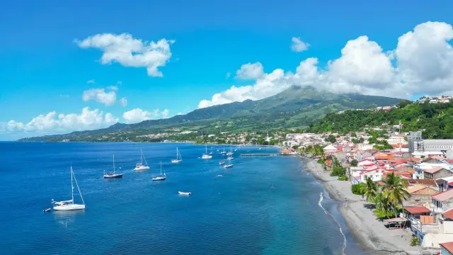Montagne Pelée Ville de Saint-Pierre Martinique