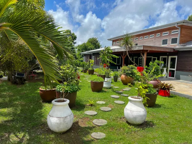 Jardin Ysnay Lamentin Martinique