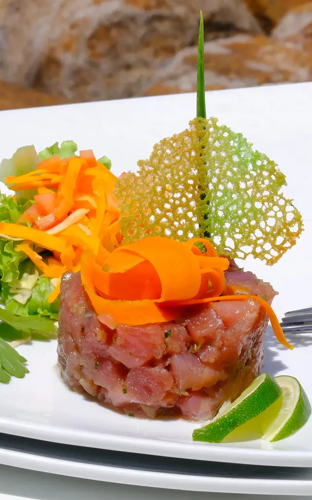 Tartare de poisson frais Restaurant Le Kano Anse Mitan Les Trois-îlets Martinique
