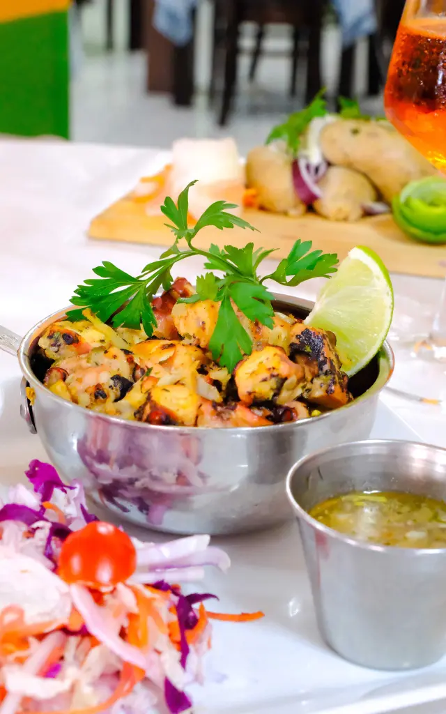 Saladedechatrou2 Hotel Restaurant Tantearlette Grandriviere Martinique