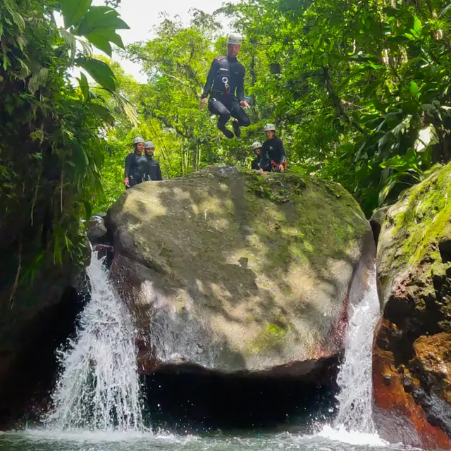 Canyoning8 Absalon Bureaudelarandonneeetducanyoning Fortdefrance Martinique