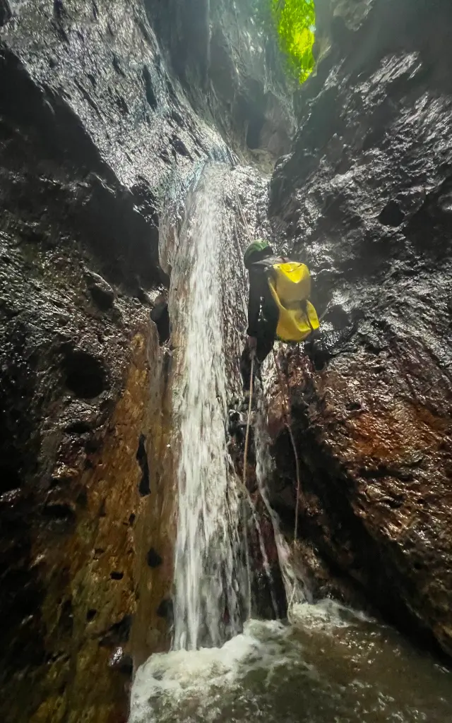 Rappel Absalon Bureaudelarandonneeetducanyoning Fortdefrance Martinique