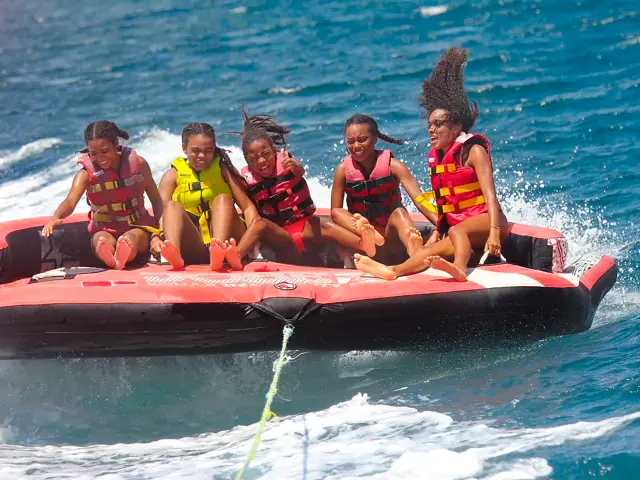 Cocofly Bouée tractée Baie de Fort-de-france Martinique