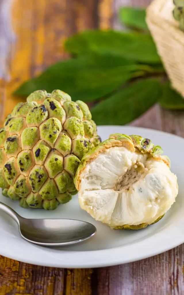 Pomme cannelle Fruit Martinique