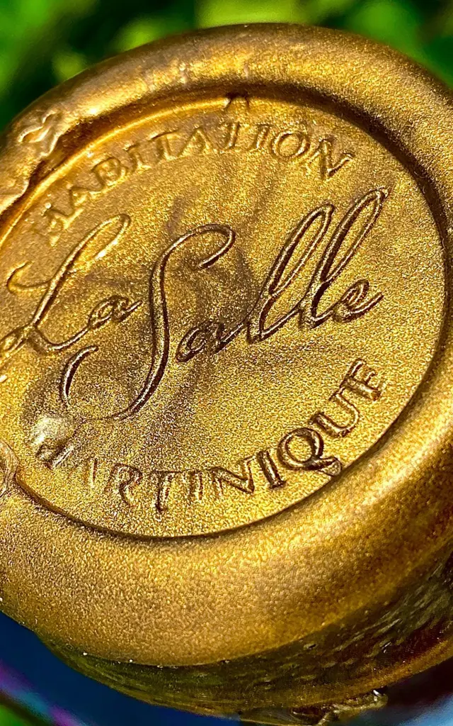 Bouchon de cire Rhum La Salle Habitation La Salle Sainte-Marie Martinique