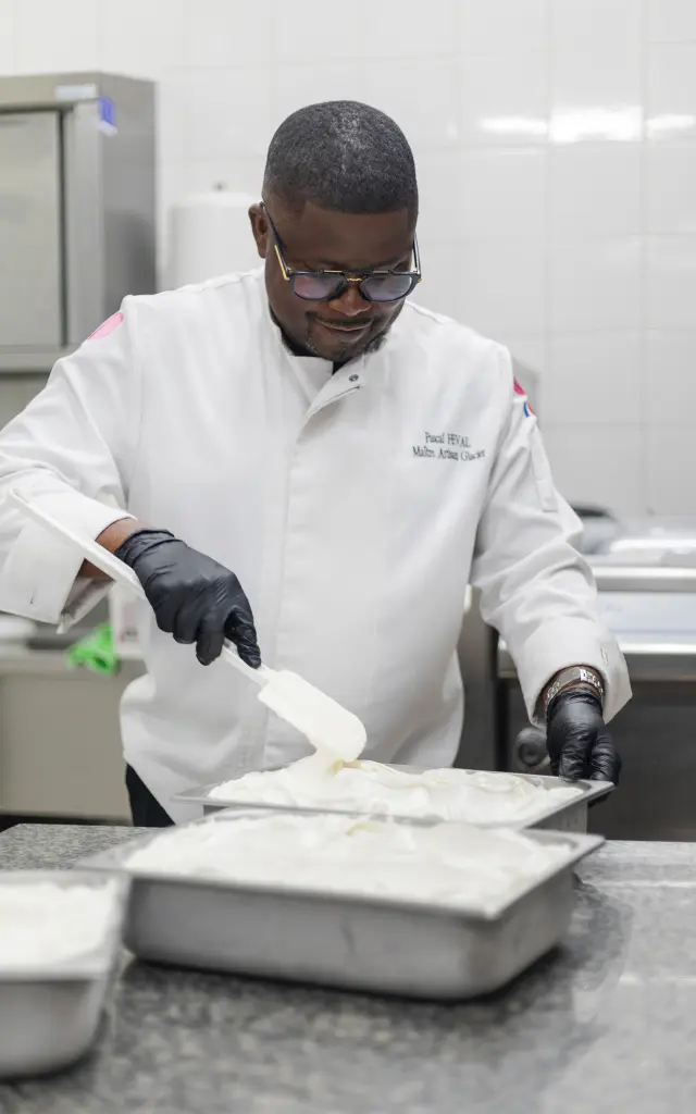 Pascal Feval Maitre artisan glacier Excellence Glaces Lamentin Martinique