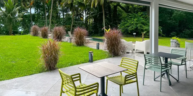 Terrasse Restaurant Hôtel Habitation Anse Couleuvre *** Prêcheur Martinique