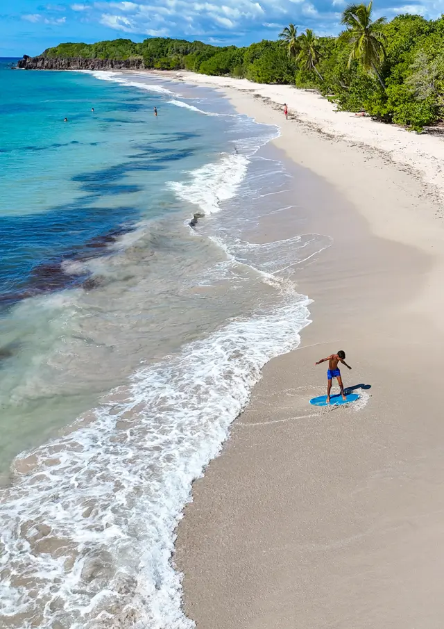 Bodysurf Plage de Cap chevalier Sainte-Anne Martinique