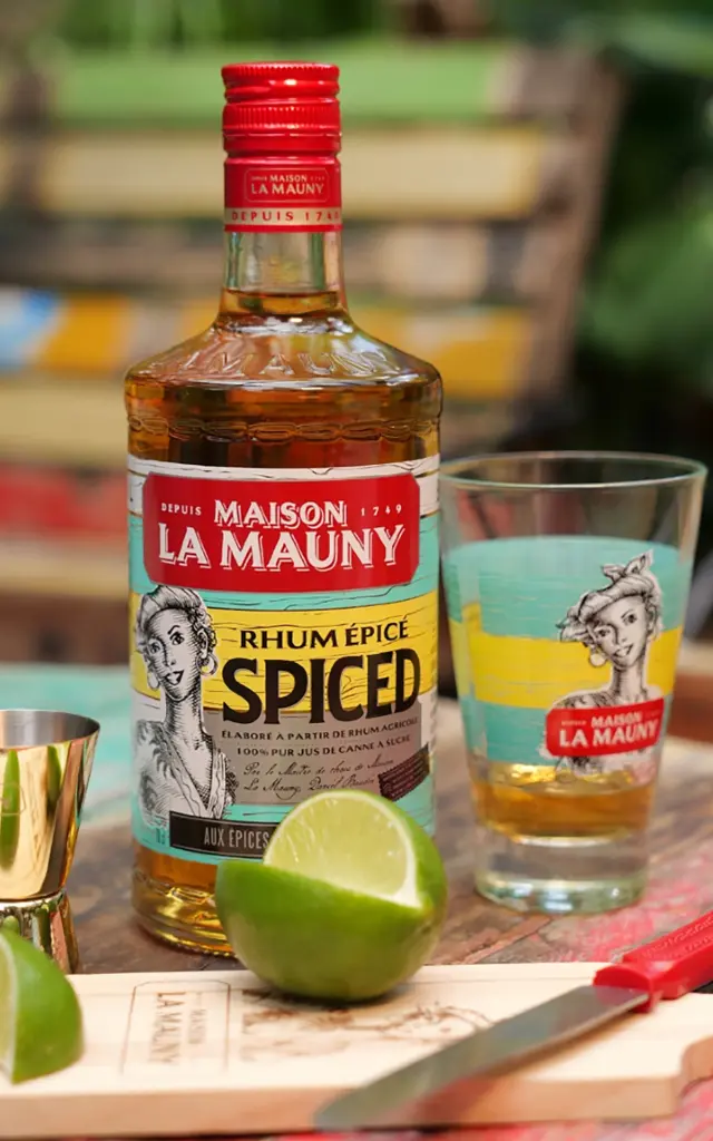 Rhum Spiced Maison La Mauny Riviere-Pilote Martinique