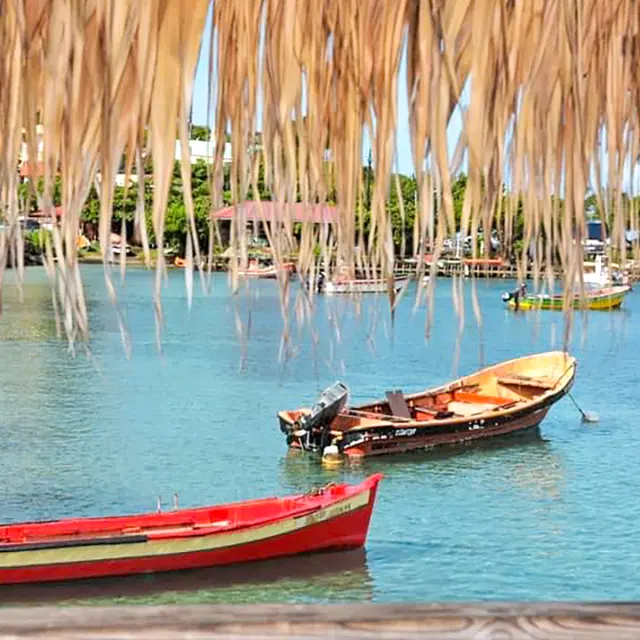Bateaux Yole Baie de Sainte-Anne Martinique