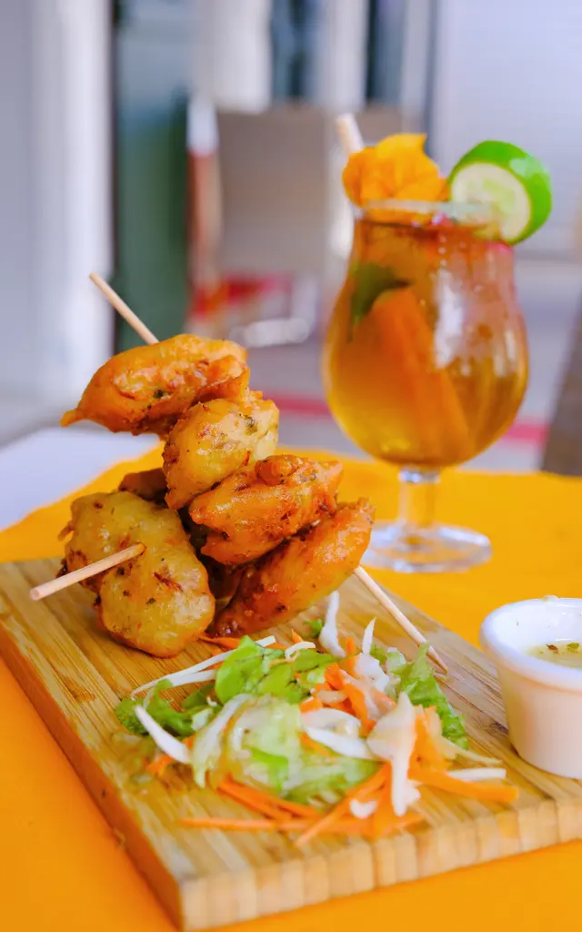 Accras Restaurant Hôtel** Tante Arlette Grand'rivière Martinique