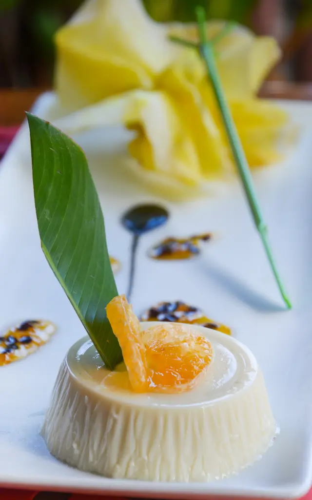 Blanc-manger coco Restaurant Hôtel** Tante Arlette Grand'rivière Martinique