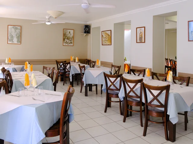Restaurant Hôtel** Tante Arlette Grand'rivière Martinique