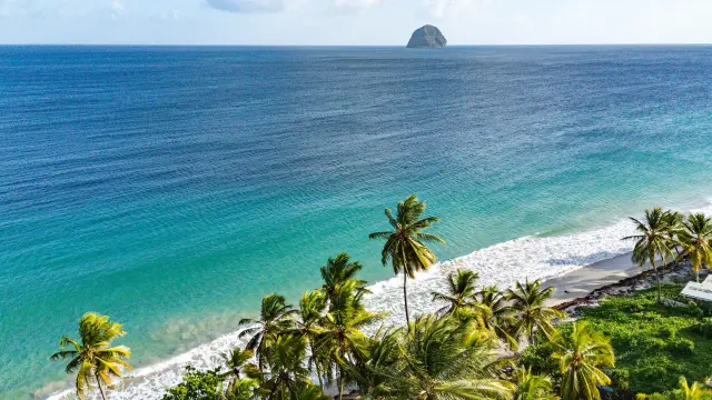 Plage et Rocher du Diamant Martinique